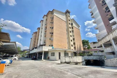 SERING CASUARINA APARTMENT TAMAN SUNTEX , BATU 9 CHERAS 2