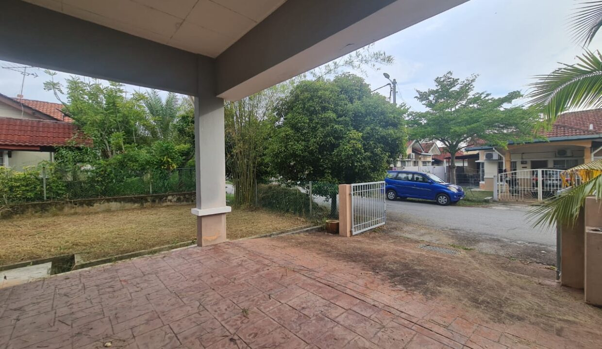 SINGLE STOREY SEMI D RAWANG 3