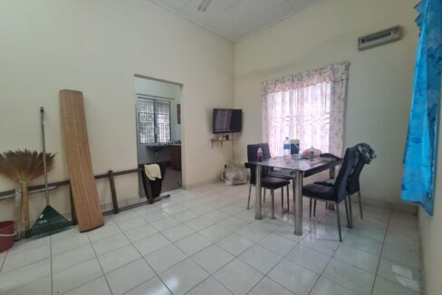 SINGLE STOREY SEMI D RAWANG 5