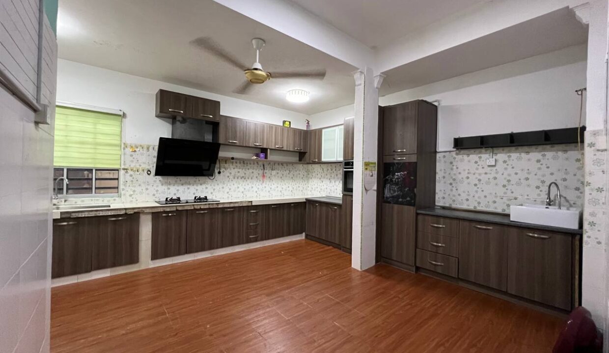 SEMI D SETINGKAT FREEHOLD EXTEND KITCHEN DI TAMAN TAPAH 10