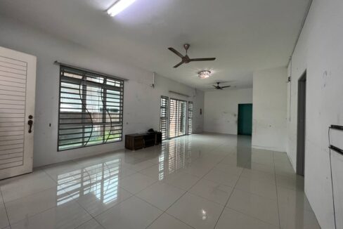 SEMI D SETINGKAT FREEHOLD EXTEND KITCHEN DI TAMAN TAPAH 3