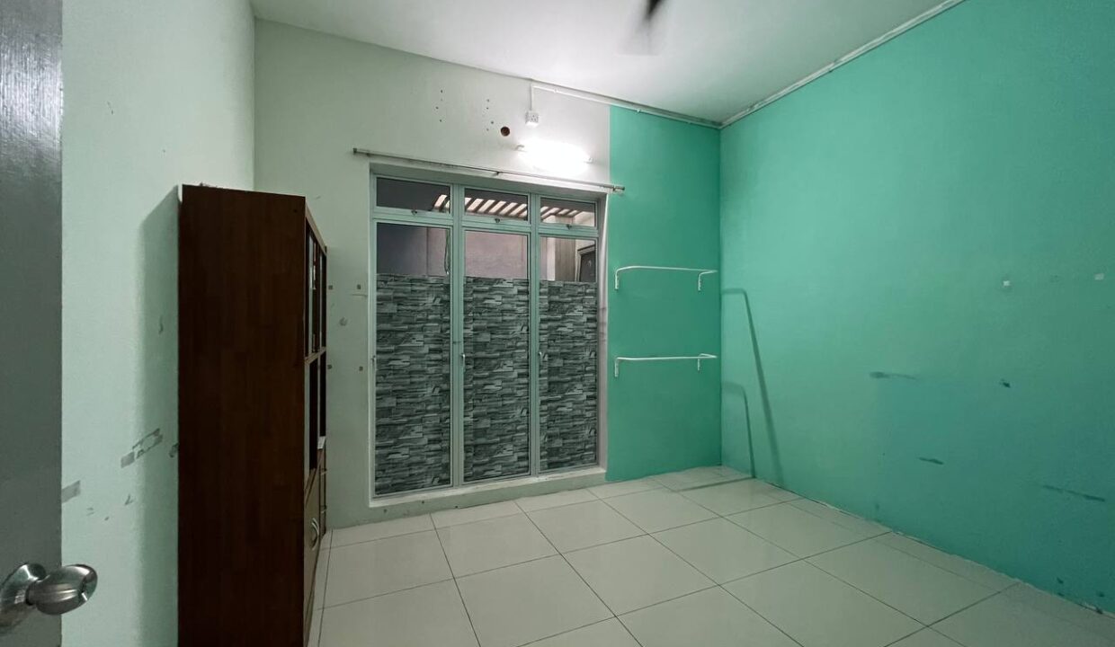 SEMI D SETINGKAT FREEHOLD EXTEND KITCHEN DI TAMAN TAPAH 6