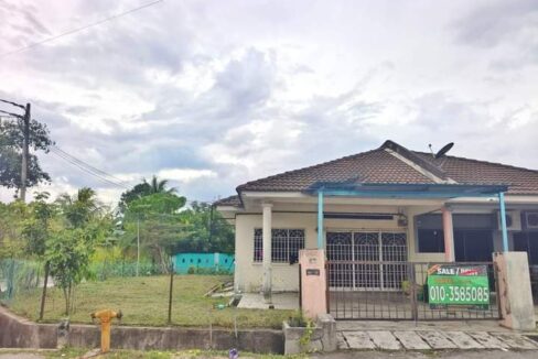 TERES SETINGKAT CORNER LOT DESA TASEK BAKTI 1